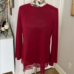 💕 DG2 Beautiful Cranberry Lace Detail Top 💕